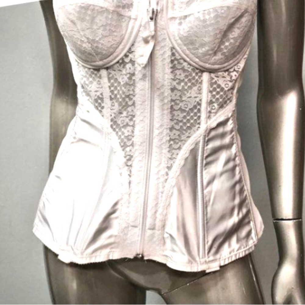 Lady Marlene Beige Lace Corset Bustier